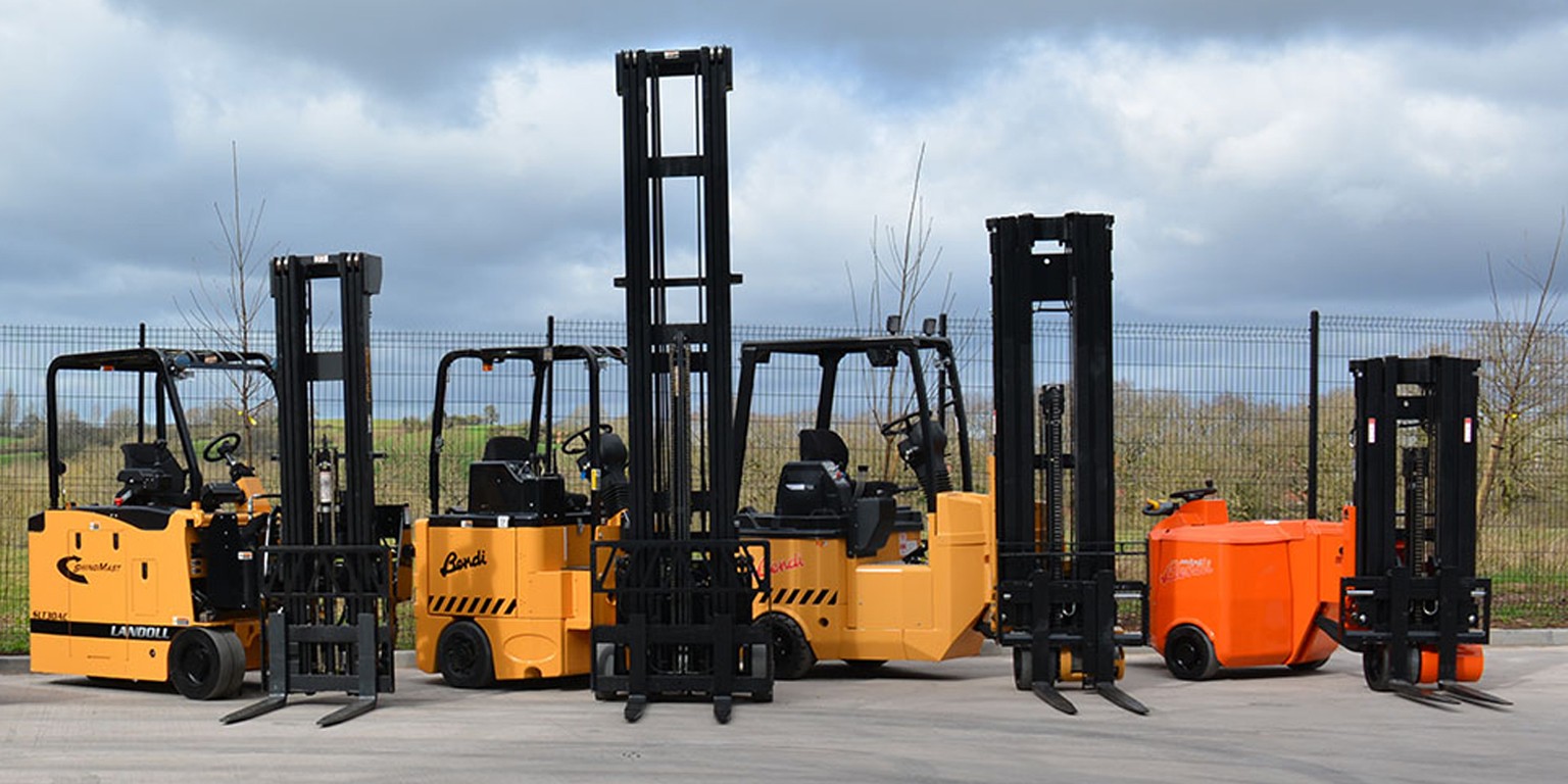 AAB Warehouse Solutions, very narrow aisle truck